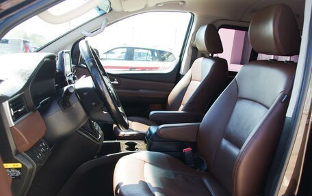 Hyundai Grand Starex Grand Starex I рестайлинг 2, 2019 год, 3 899 999 рублей, 7 фотография