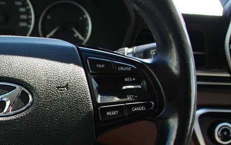 Hyundai Grand Starex Grand Starex I рестайлинг 2, 2019 год, 3 899 999 рублей, 13 фотография