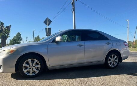 Toyota Camry, 2011 год, 1 200 000 рублей, 2 фотография