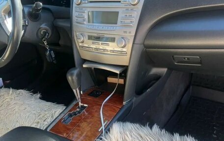 Toyota Camry, 2011 год, 1 200 000 рублей, 7 фотография
