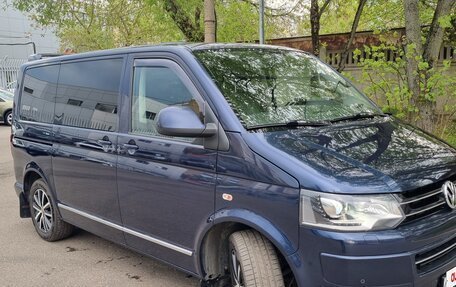 Volkswagen Multivan T5, 2012 год, 2 450 000 рублей, 2 фотография