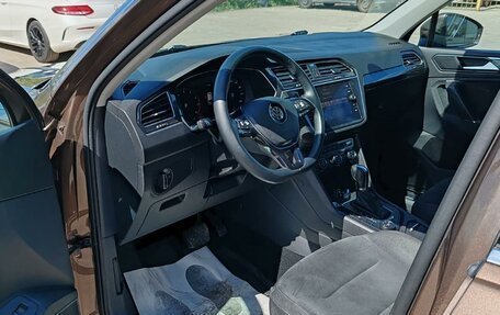 Volkswagen Tiguan II, 2017 год, 1 999 000 рублей, 8 фотография