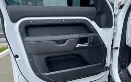 Land Rover Defender II, 2024 год, 11 900 000 рублей, 14 фотография