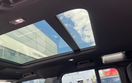 Land Rover Defender II, 2024 год, 11 900 000 рублей, 19 фотография