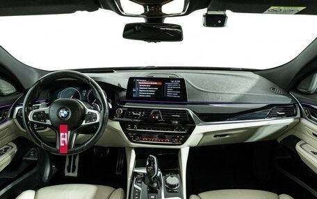 BMW 6 серия, 2018 год, 3 399 700 рублей, 13 фотография