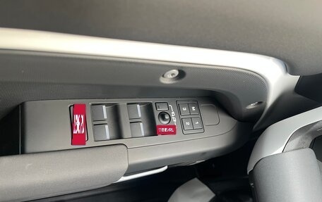 Land Rover Defender II, 2024 год, 11 900 000 рублей, 25 фотография