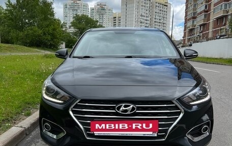 Hyundai Solaris II рестайлинг, 2017 год, 1 250 000 рублей, 2 фотография