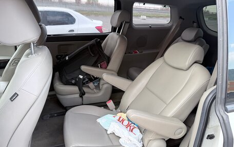 KIA Carnival III, 2019 год, 2 800 000 рублей, 8 фотография