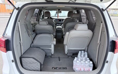 KIA Carnival III, 2019 год, 2 800 000 рублей, 10 фотография
