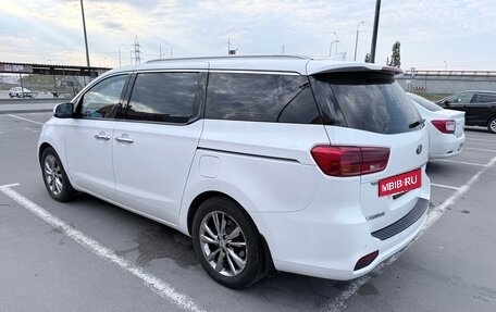 KIA Carnival III, 2019 год, 2 800 000 рублей, 6 фотография