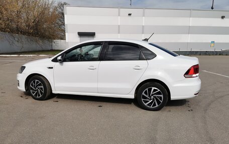 Volkswagen Polo VI (EU Market), 2018 год, 1 250 000 рублей, 24 фотография