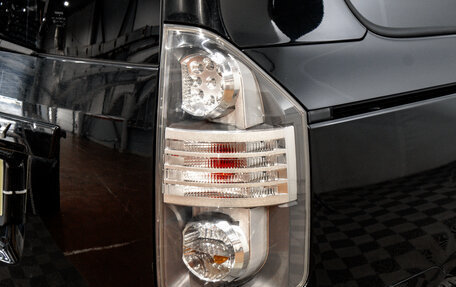 Toyota Voxy II, 2007 год, 1 199 000 рублей, 9 фотография