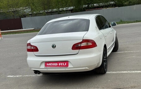Skoda Superb III рестайлинг, 2012 год, 1 100 000 рублей, 5 фотография