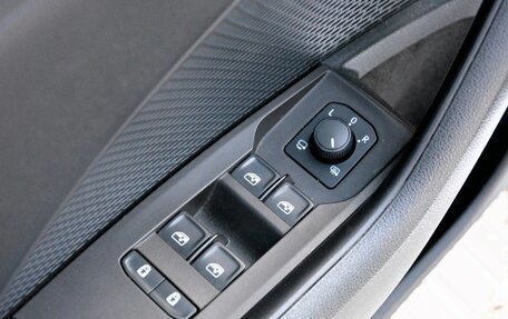 Skoda Octavia IV, 2021 год, 2 190 000 рублей, 17 фотография