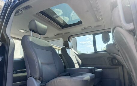 Hyundai Grand Starex Grand Starex I рестайлинг 2, 2011 год, 1 599 000 рублей, 10 фотография