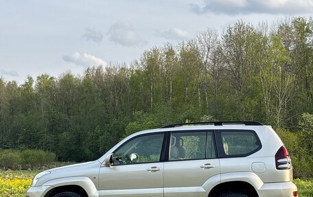 Toyota Land Cruiser Prado 120 рестайлинг, 2006 год, 1 910 000 рублей, 8 фотография