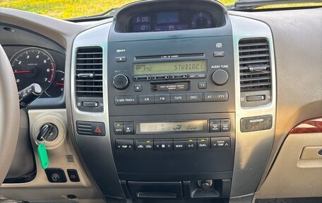 Toyota Land Cruiser Prado 120 рестайлинг, 2006 год, 1 910 000 рублей, 16 фотография