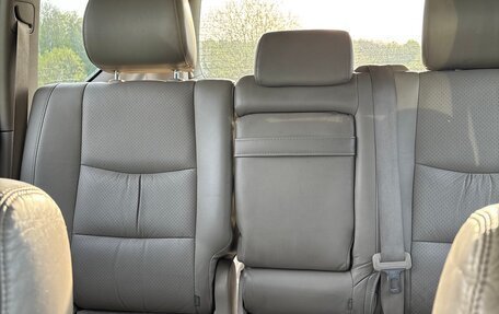Toyota Land Cruiser Prado 120 рестайлинг, 2006 год, 1 910 000 рублей, 19 фотография