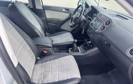 Volkswagen Tiguan I, 2010 год, 800 000 рублей, 16 фотография