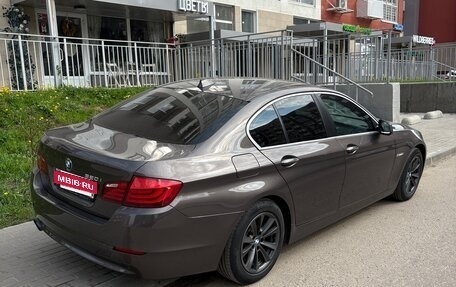 BMW 5 серия, 2013 год, 1 600 000 рублей, 4 фотография