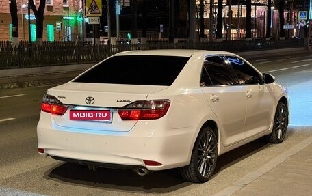 Toyota Camry, 2016 год, 1 800 000 рублей, 3 фотография
