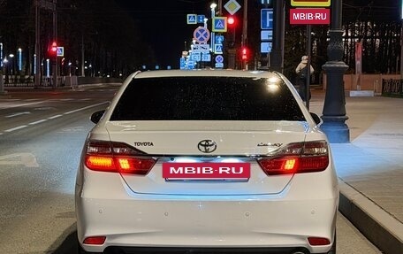 Toyota Camry, 2016 год, 1 800 000 рублей, 4 фотография