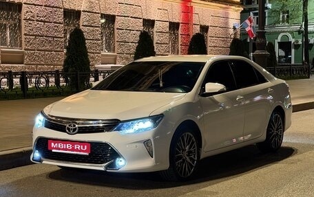 Toyota Camry, 2016 год, 1 800 000 рублей, 6 фотография