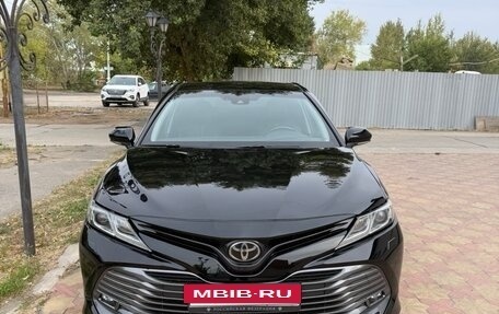 Toyota Camry, 2019 год, 3 500 000 рублей, 2 фотография