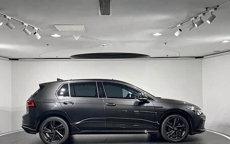 Volkswagen Golf VIII, 2023 год, 1 680 006 рублей, 9 фотография