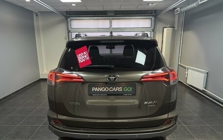 Toyota RAV4, 2017 год, 2 560 000 рублей, 5 фотография