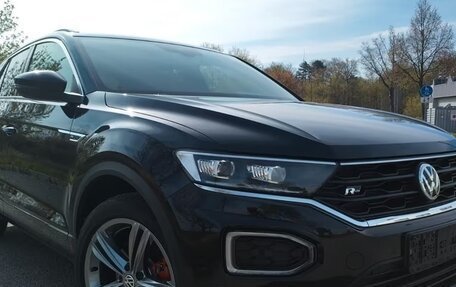 Volkswagen T-Roc I, 2020 год, 1 620 000 рублей, 6 фотография