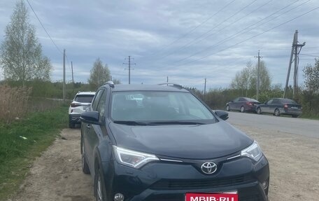 Toyota RAV4, 2019 год, 2 700 000 рублей, 1 фотография