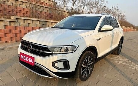 Volkswagen T-Roc I, 2023 год, 1 815 006 рублей, 1 фотография