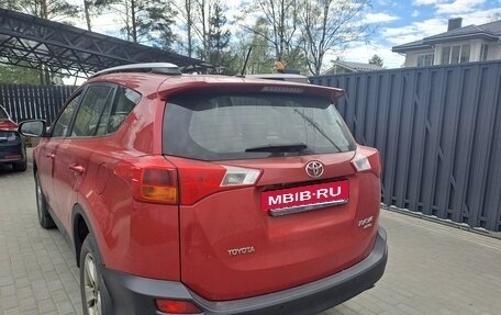 Toyota RAV4, 2014 год, 2 000 000 рублей, 4 фотография