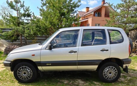 Chevrolet Niva I рестайлинг, 2005 год, 700 000 рублей, 8 фотография