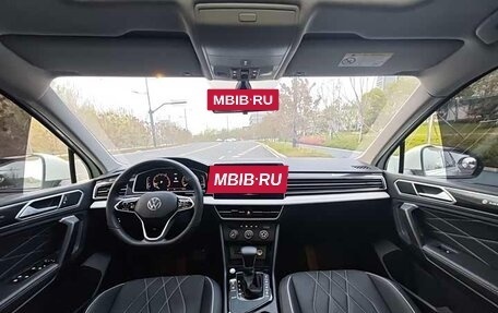 Volkswagen Tiguan II, 2023 год, 2 479 006 рублей, 18 фотография