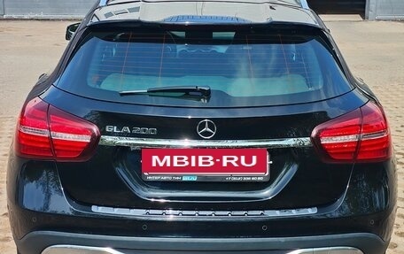 Mercedes-Benz GLA, 2018 год, 2 500 000 рублей, 5 фотография