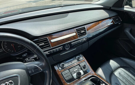 Audi A8, 2015 год, 3 500 000 рублей, 10 фотография
