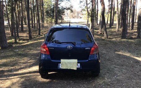 Toyota Yaris III рестайлинг, 2006 год, 450 000 рублей, 17 фотография