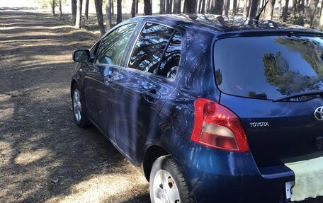 Toyota Yaris III рестайлинг, 2006 год, 450 000 рублей, 18 фотография