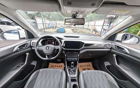Volkswagen T-Cross I, 2023 год, 1 720 006 рублей, 6 фотография