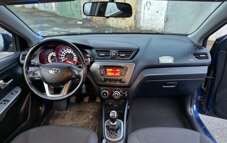 KIA Rio III рестайлинг, 2014 год, 999 000 рублей, 30 фотография