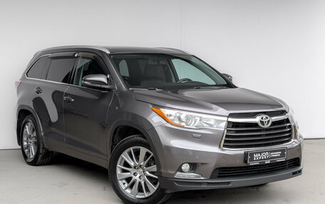 Toyota Highlander III, 2015 год, 3 399 000 рублей, 3 фотография