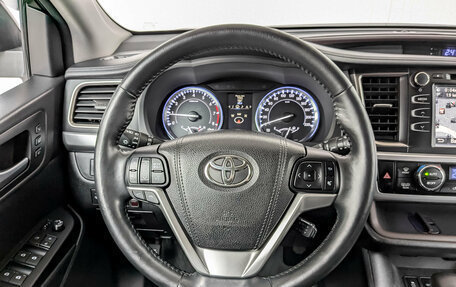 Toyota Highlander III, 2015 год, 3 399 000 рублей, 25 фотография