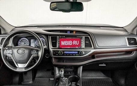 Toyota Highlander III, 2015 год, 3 399 000 рублей, 16 фотография