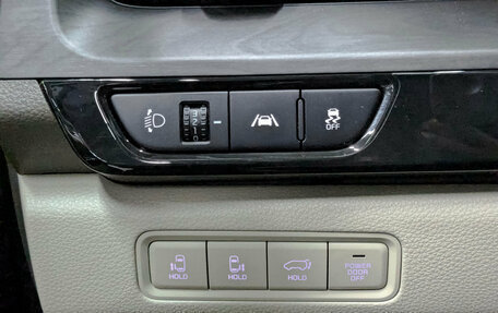 KIA Carnival, 2023 год, 4 850 000 рублей, 30 фотография