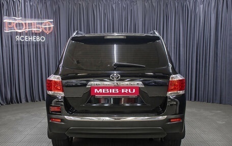 Toyota Highlander III, 2011 год, 2 198 000 рублей, 6 фотография