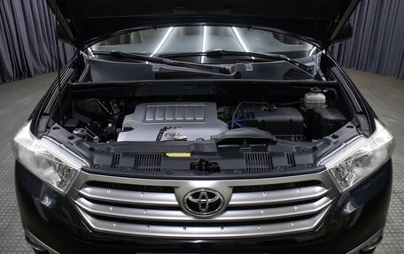 Toyota Highlander III, 2011 год, 2 198 000 рублей, 9 фотография