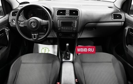 Volkswagen Polo VI (EU Market), 2013 год, 945 000 рублей, 11 фотография