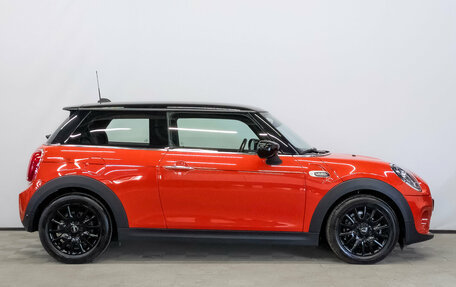 MINI Hatch, 2021 год, 2 990 000 рублей, 4 фотография